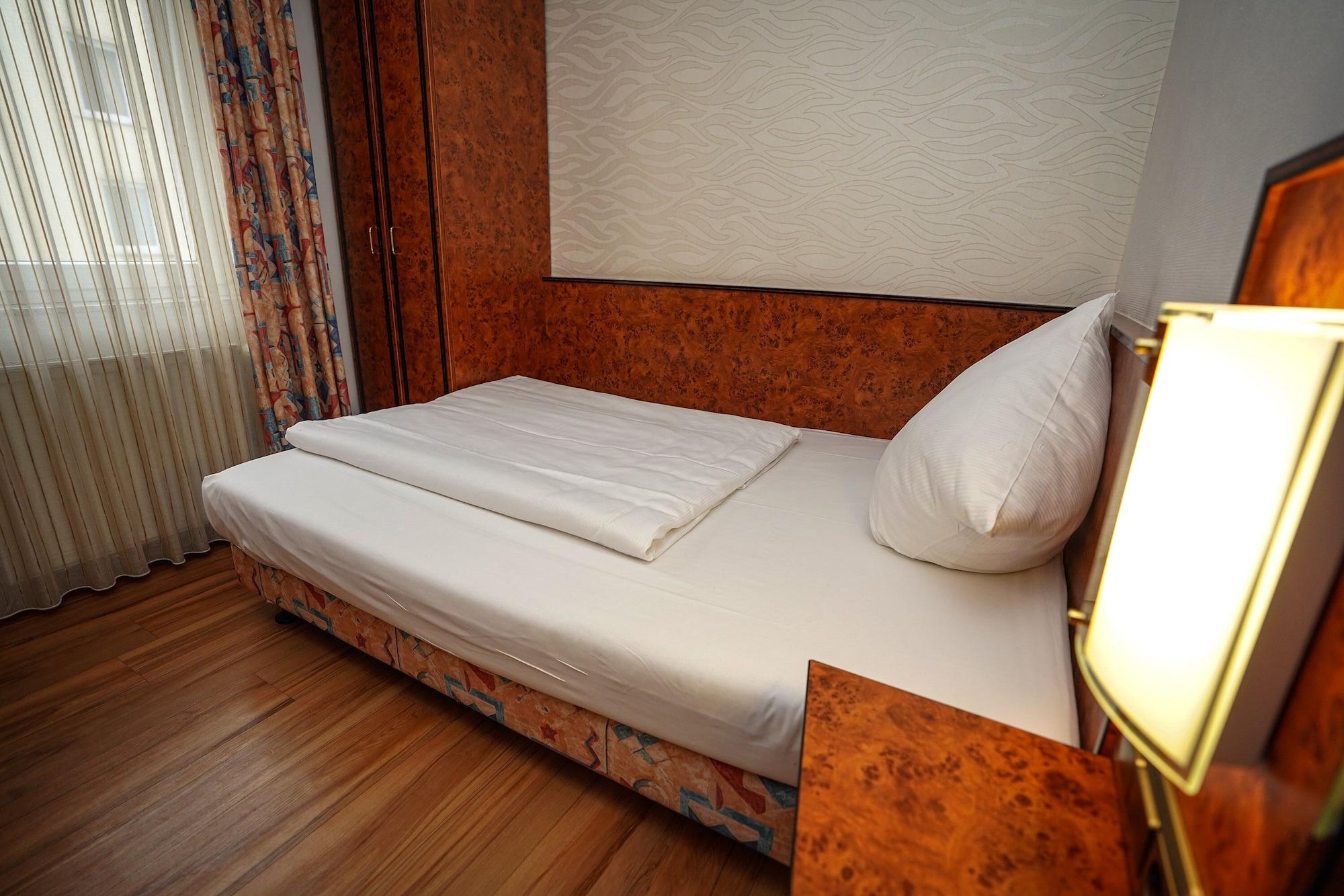 פרנקפורט Hotel Miramar Am Roemer מראה חיצוני תמונה